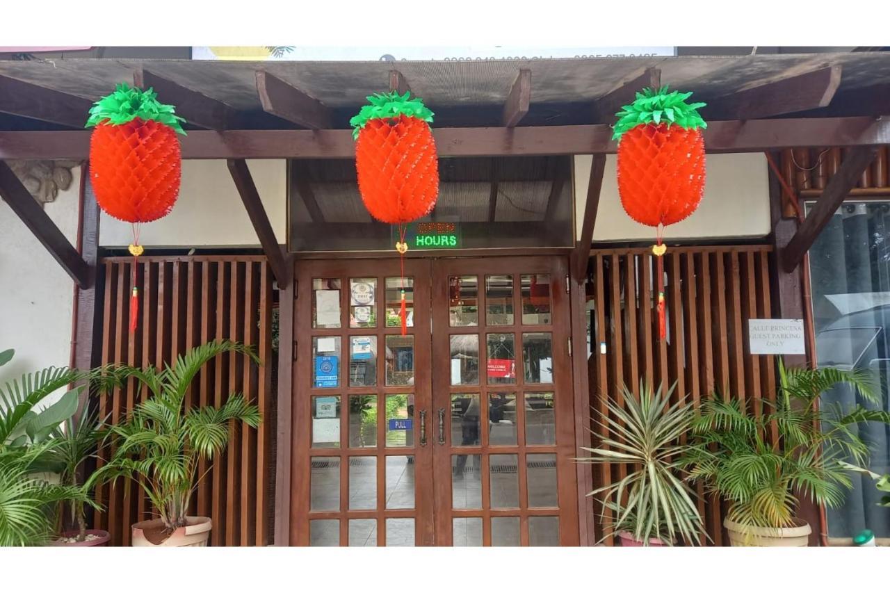 Oyo 934 Bea'S Garden Inn Tiniguiban Esterno foto
